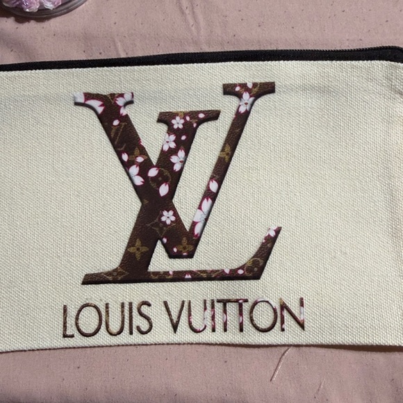 Brown and Pink 4 piece set includes keychain, pen, mag-safe pop socket & pouch. - Picture 6 of 6